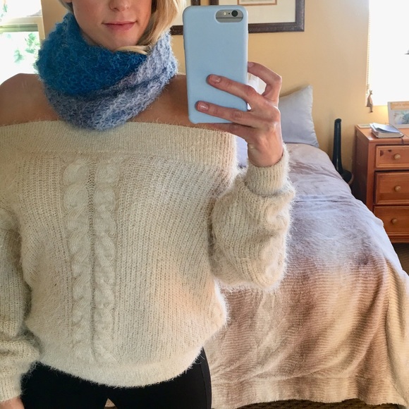 Homemade chunky knit scarf - Picture 3 of 7